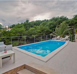 Luxury 6 Bedroom Seafront Villa with pool and Separate Apartment along Secluded Beach near Hvar Town, Sleeps 10-12